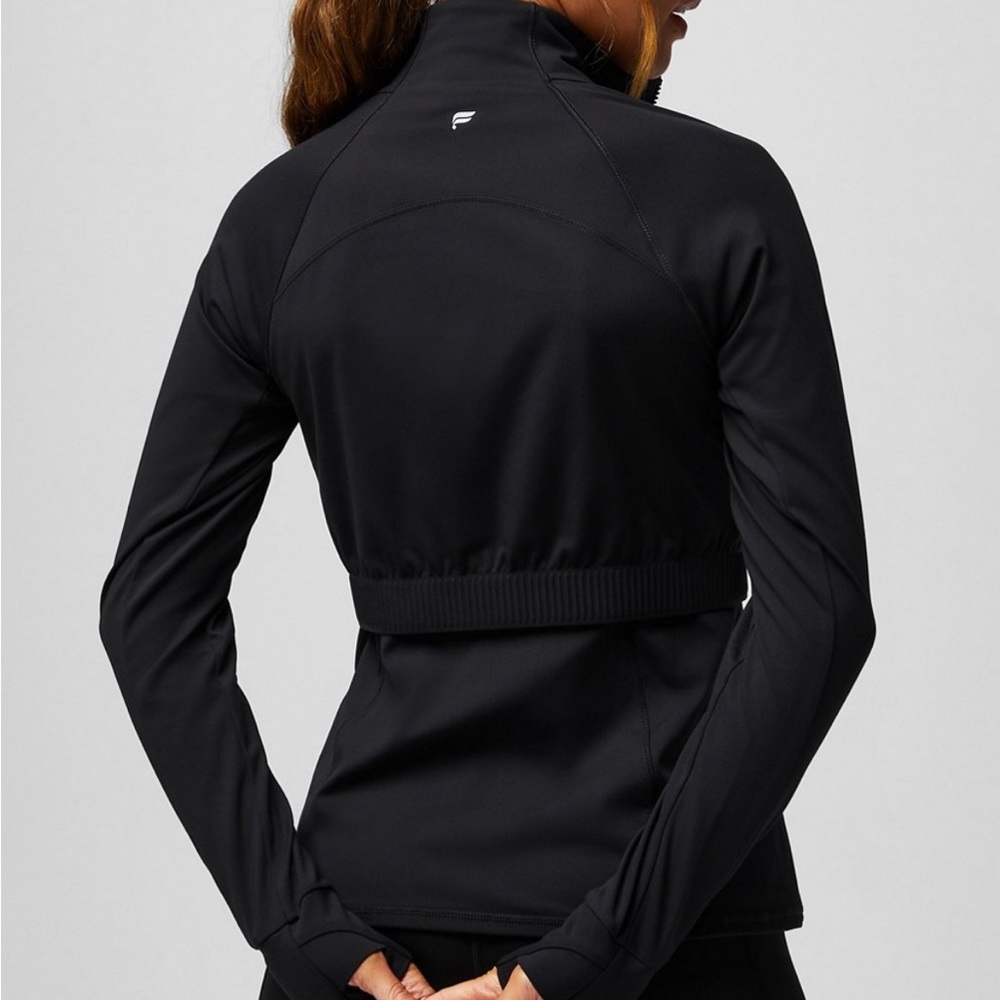 Black Trinity Performance Jacket Fabletics - Picture 2 of 7